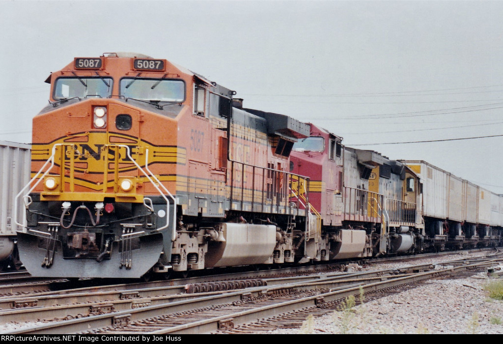 BNSF 5087 East